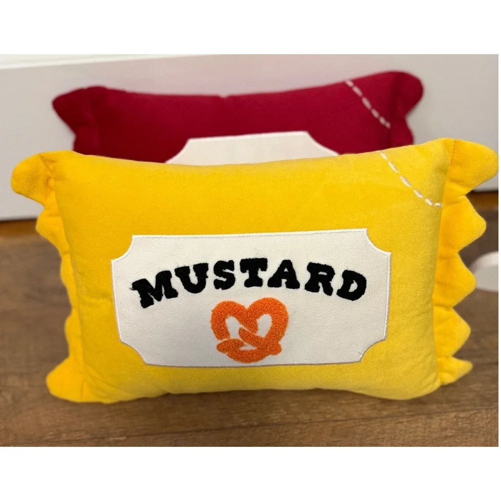 Ketchup & Mustard Pillow‎ Set